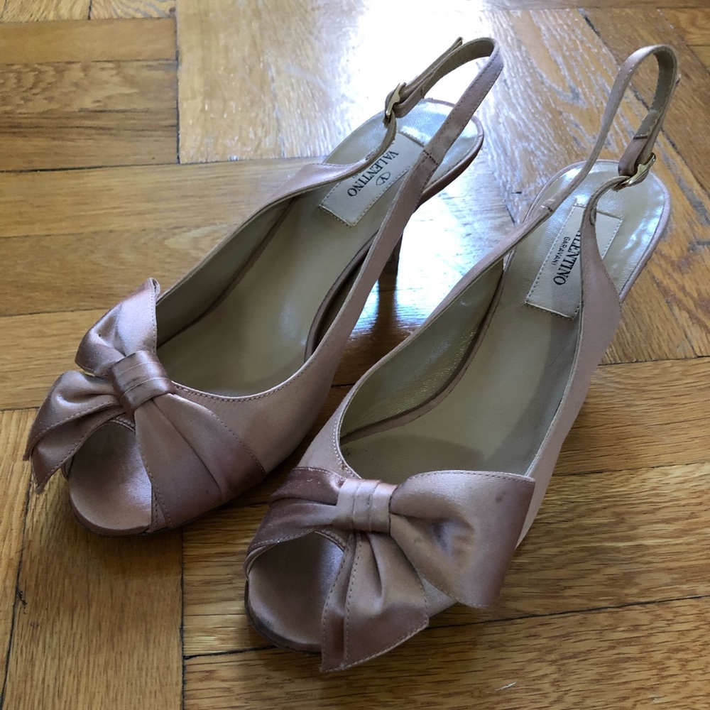 Size 38 Valentino pink heels
